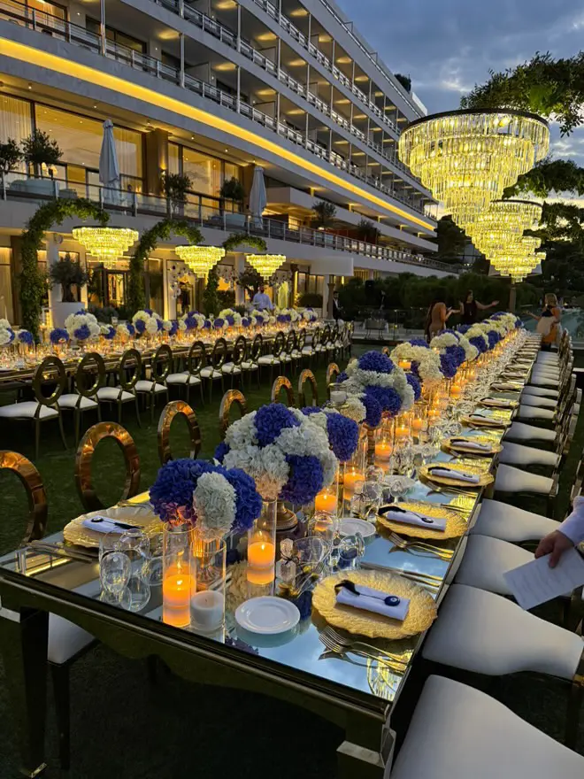 Banquet by the Sea